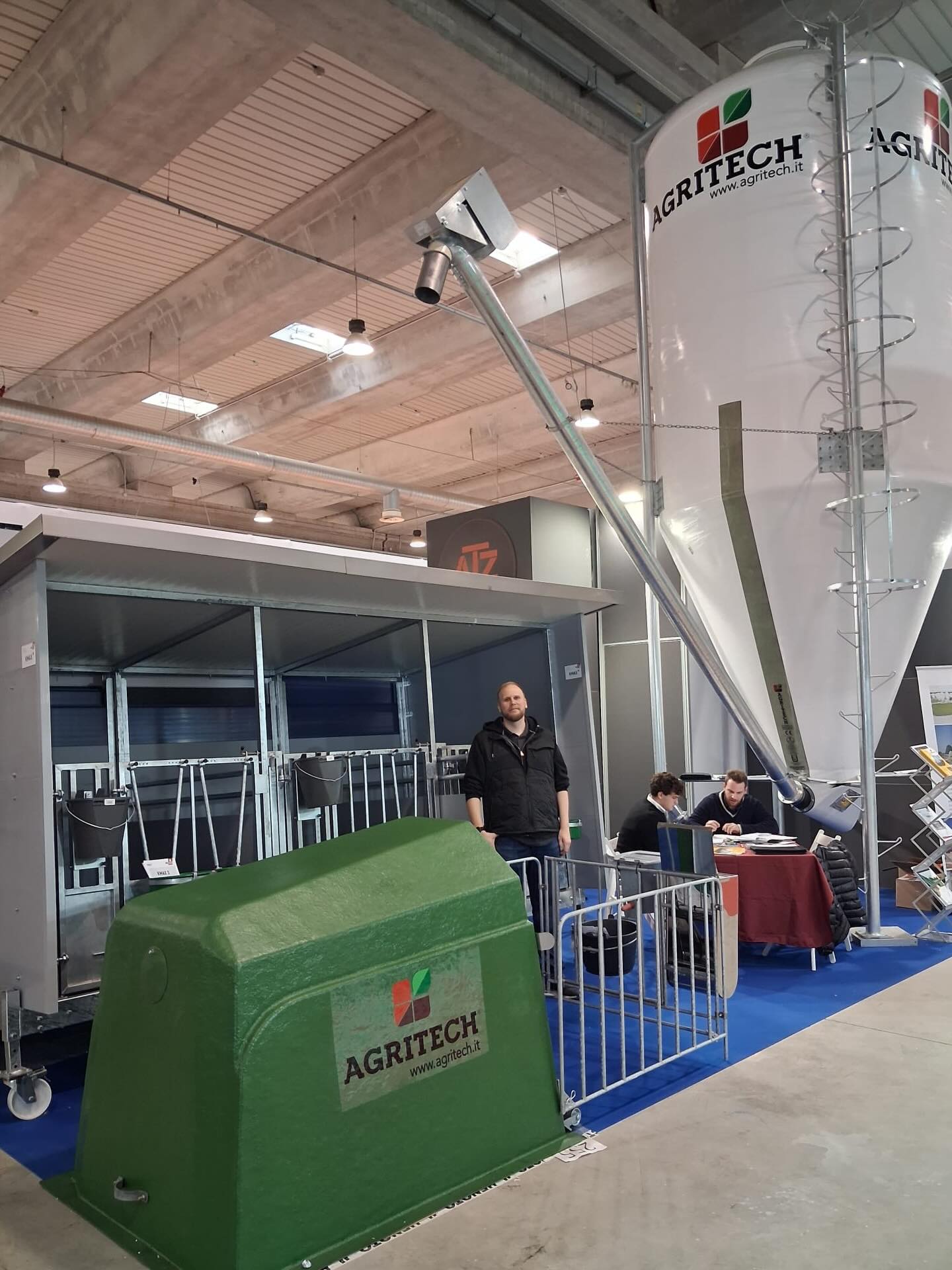 Ci trovate in Fiera a Cremona ! ✌️🐄🐮
HALL 2- STAND 255
Con piacere diamo il benvenuto all’innovativa soluzione per l’allevamento dei vitelli della ditta Hedemann, insieme diventiamo più forti 💪👏