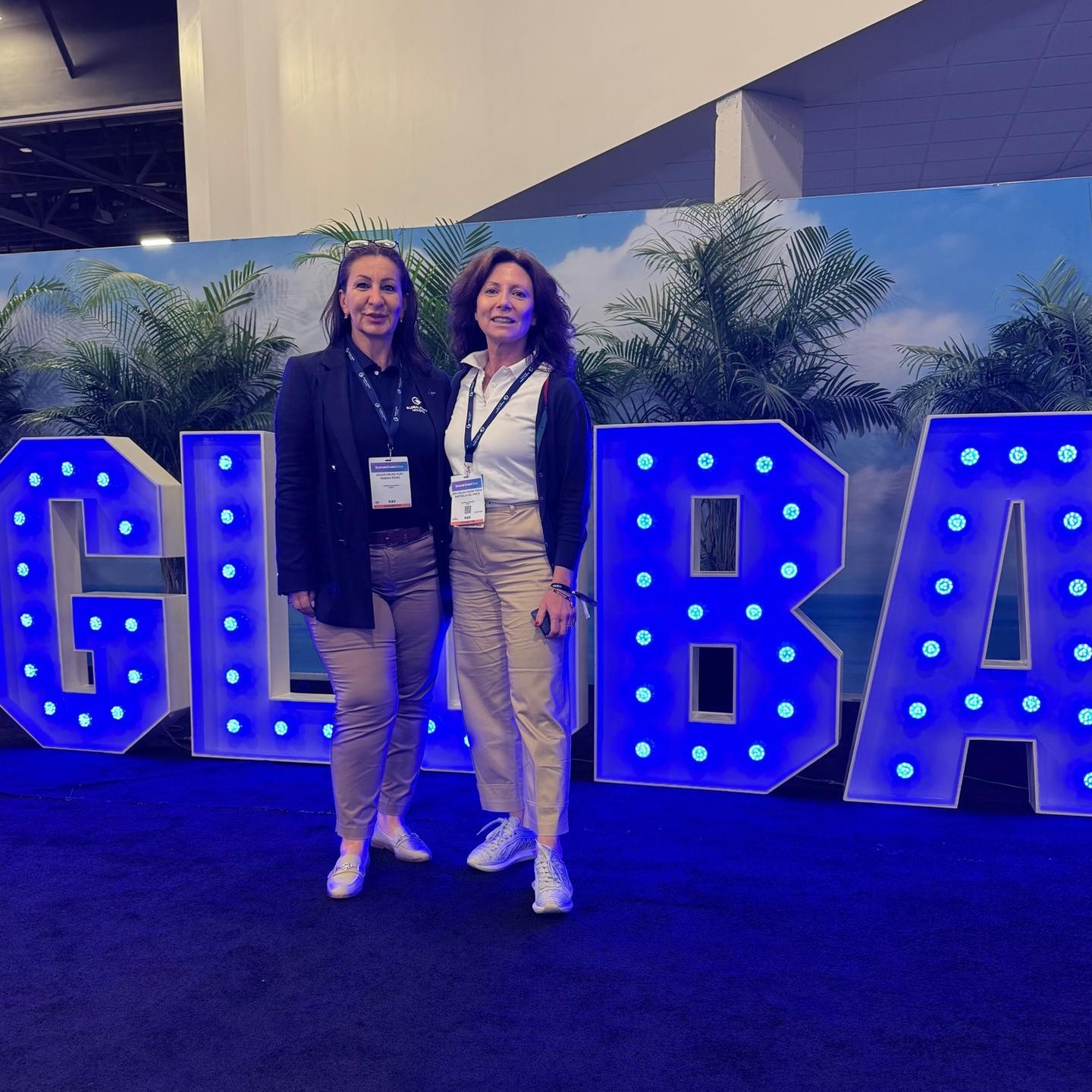 🇬🇧 Our member Raffaella Del Prete attended Seatrade Global 2026, held in Miami from April 13 to 16.
A great opportunity to promote the ports of Cagliari, Catania, Crotone and Taranto, highlighting their role within the international cruise industry.
The event also provided a valuable chance to connect with WISTA members from around the world, once again demonstrating the strength of our global network.
#wistainternational #WomenWhoMovetheWorld
🇮🇹 La nostra socia Raffaella Del Prete ha partecipato al Seatrade Global 2026, tenutosi dal 13 al 16 aprile a Miami.
Un’importante occasione per promuovere i porti di Cagliari, Catania, Crotone e Taranto, valorizzandone il ruolo nel panorama crocieristico internazionale.
L’evento è stato anche un prezioso momento di incontro e networking con socie WISTA provenienti da tutto il mondo, a conferma della forza della nostra rete globale.
#WISTAItaly #professionistedelmare